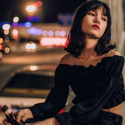 情绪模特
