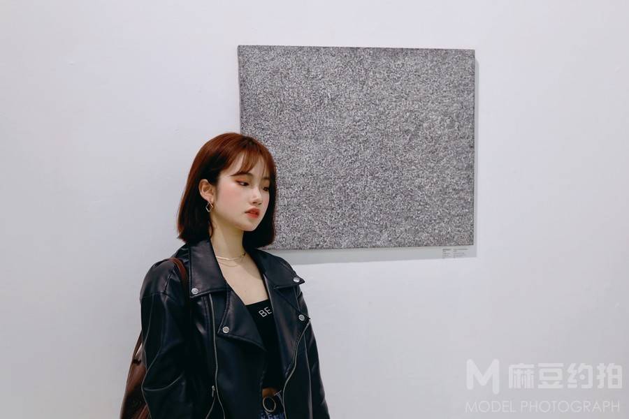 黑白模特