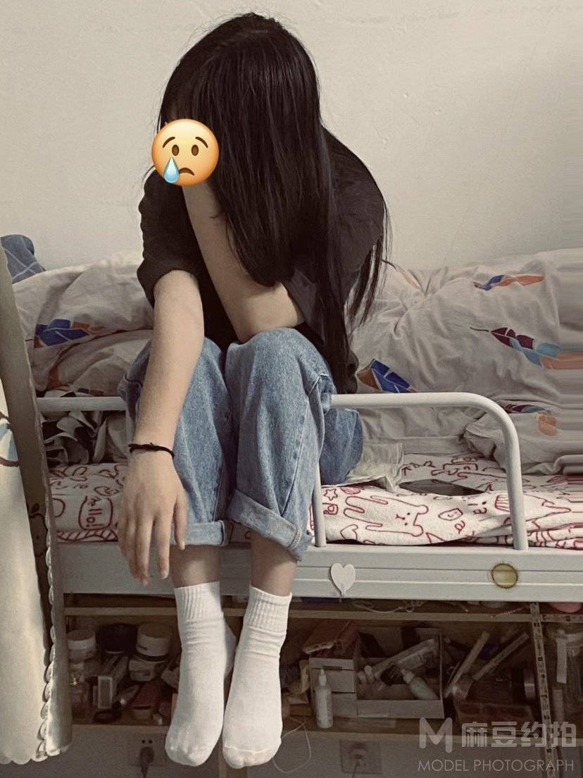 黑白模特