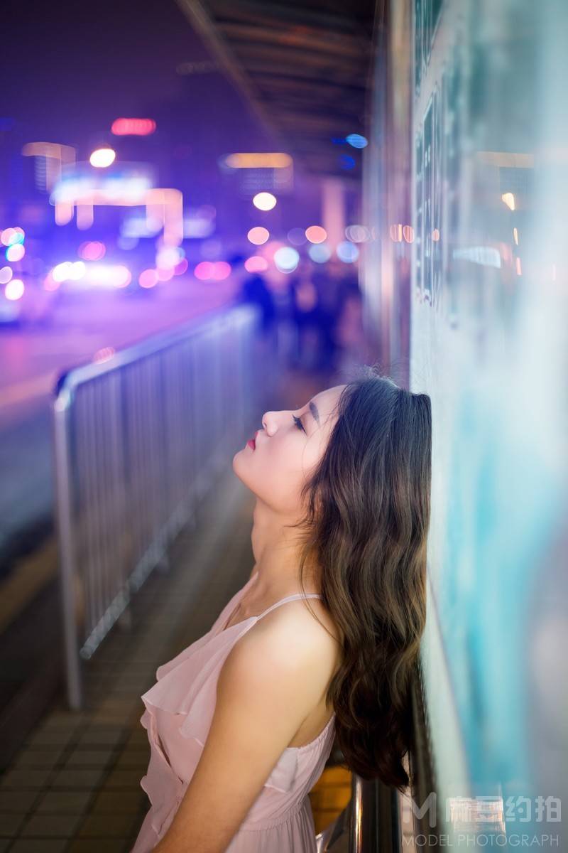 夜景模特