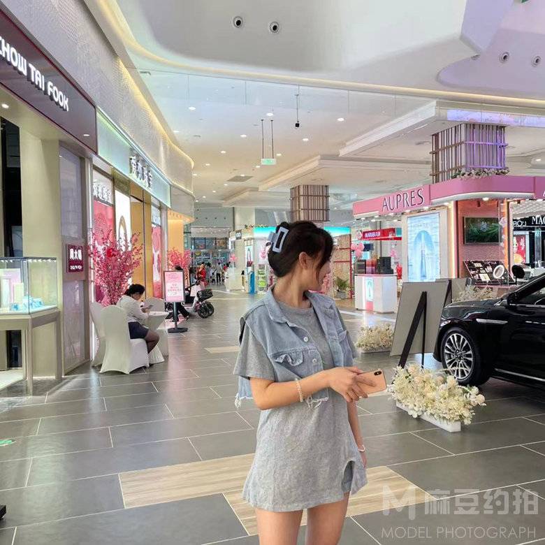 清新模特
