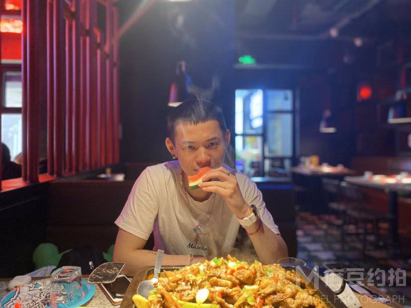清新模特