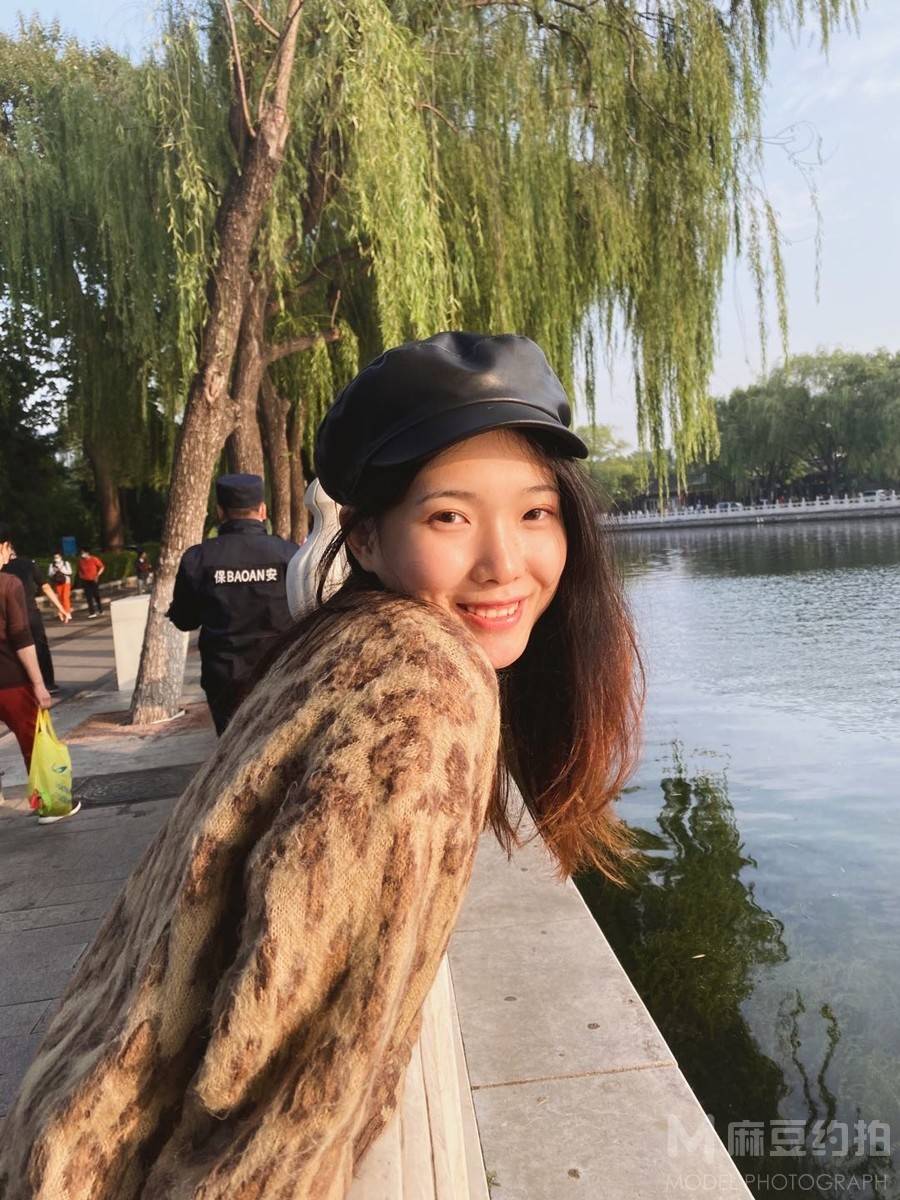 宝丽来模特