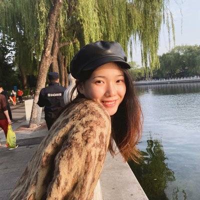 宝丽来模特