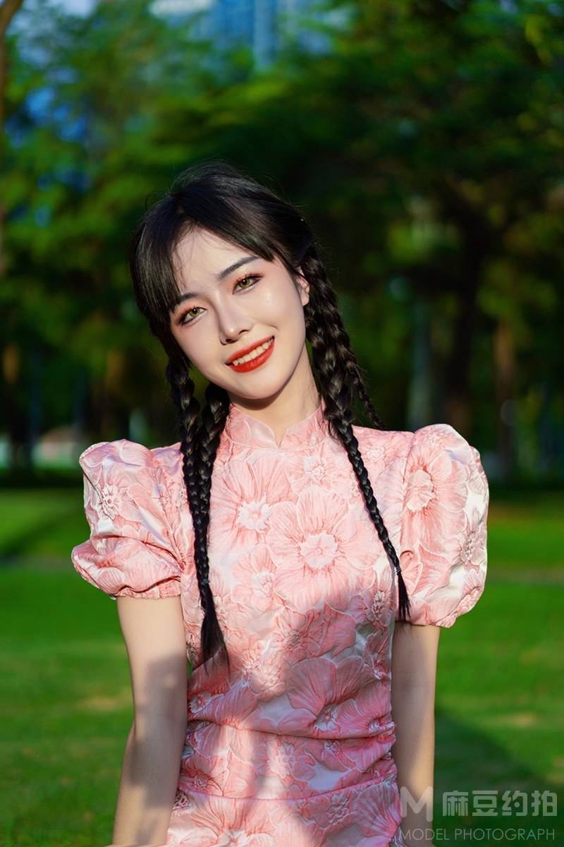 校园模特
