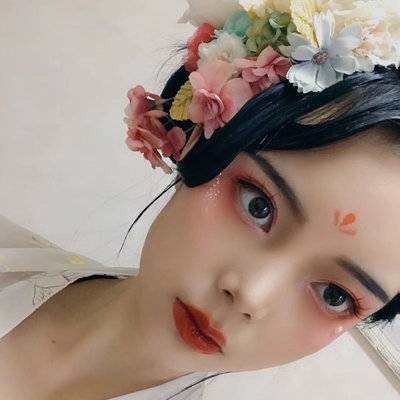 妆容模特