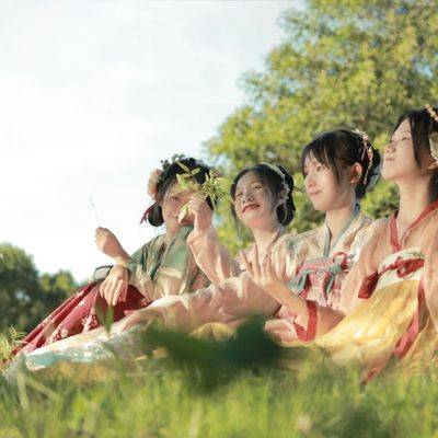 汉服模特