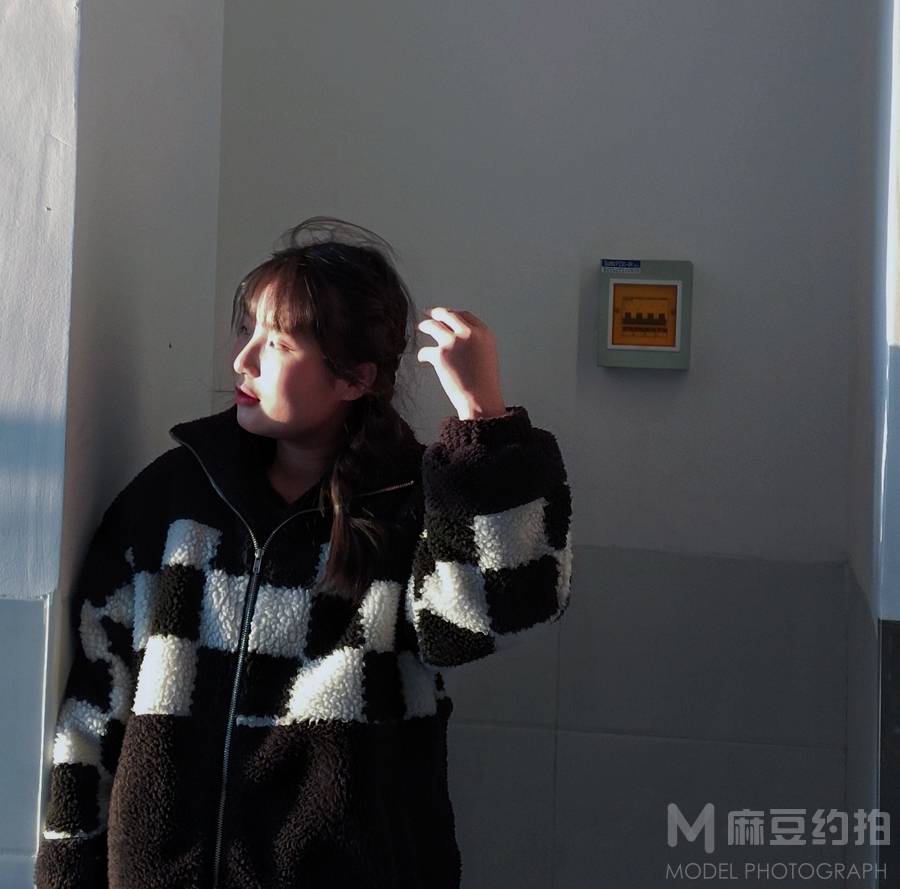 黑白模特