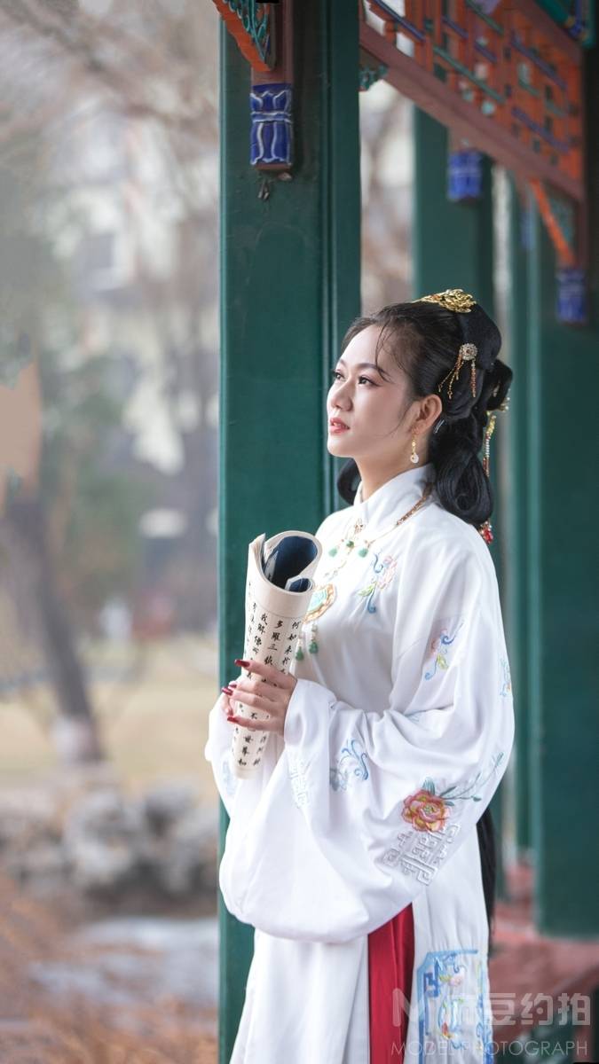 汉服模特