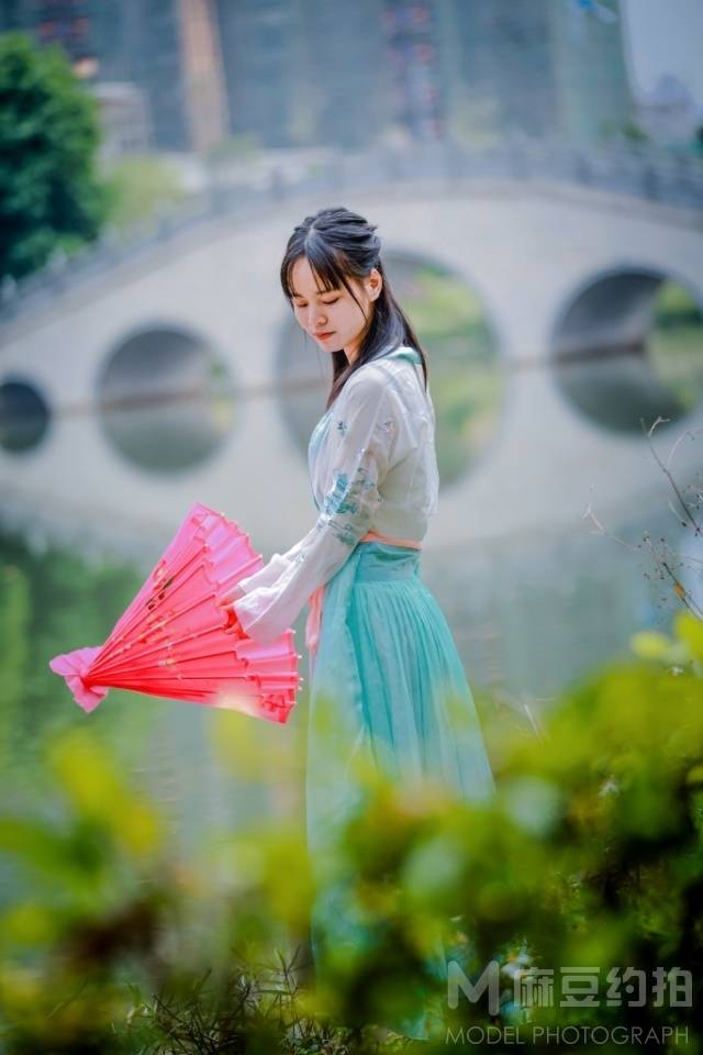 汉服模特
