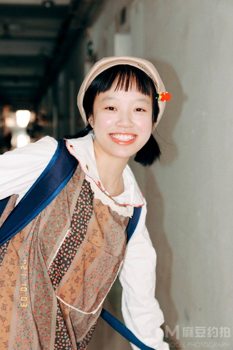 胶片模特