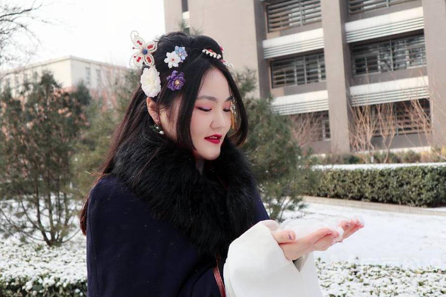 汉服模特