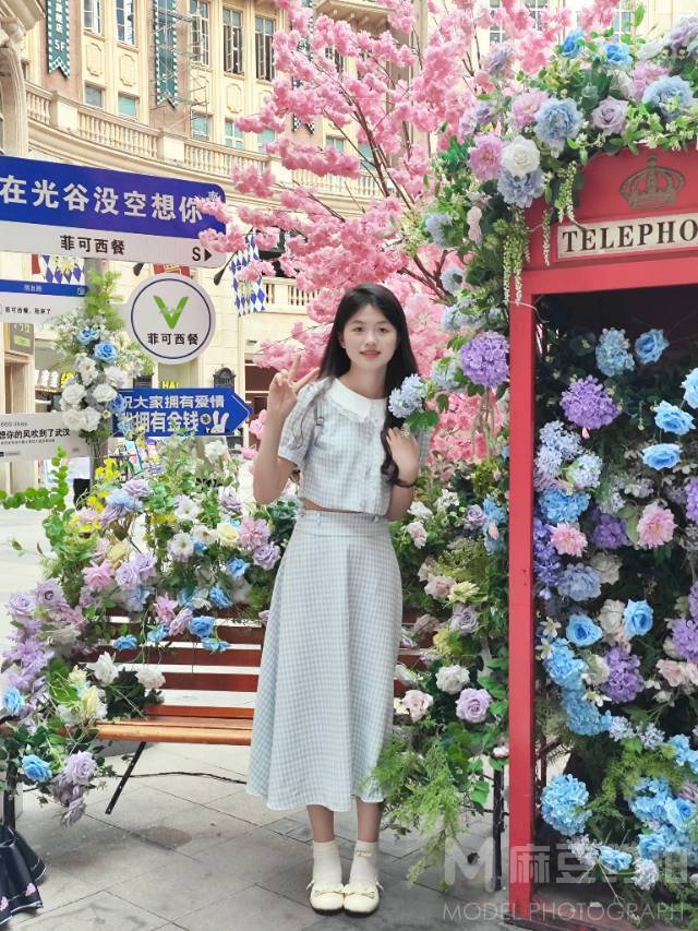 校园模特