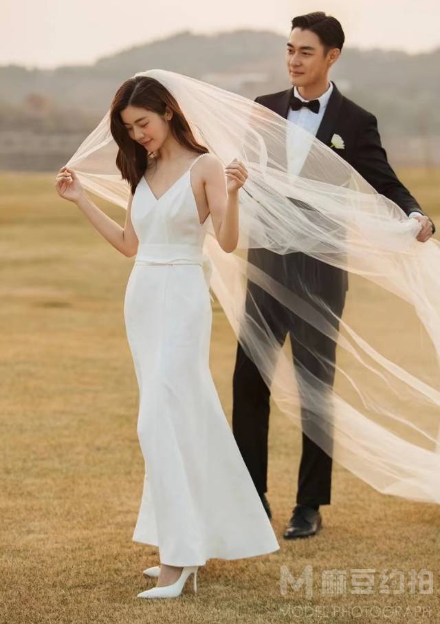 宝丽来模特