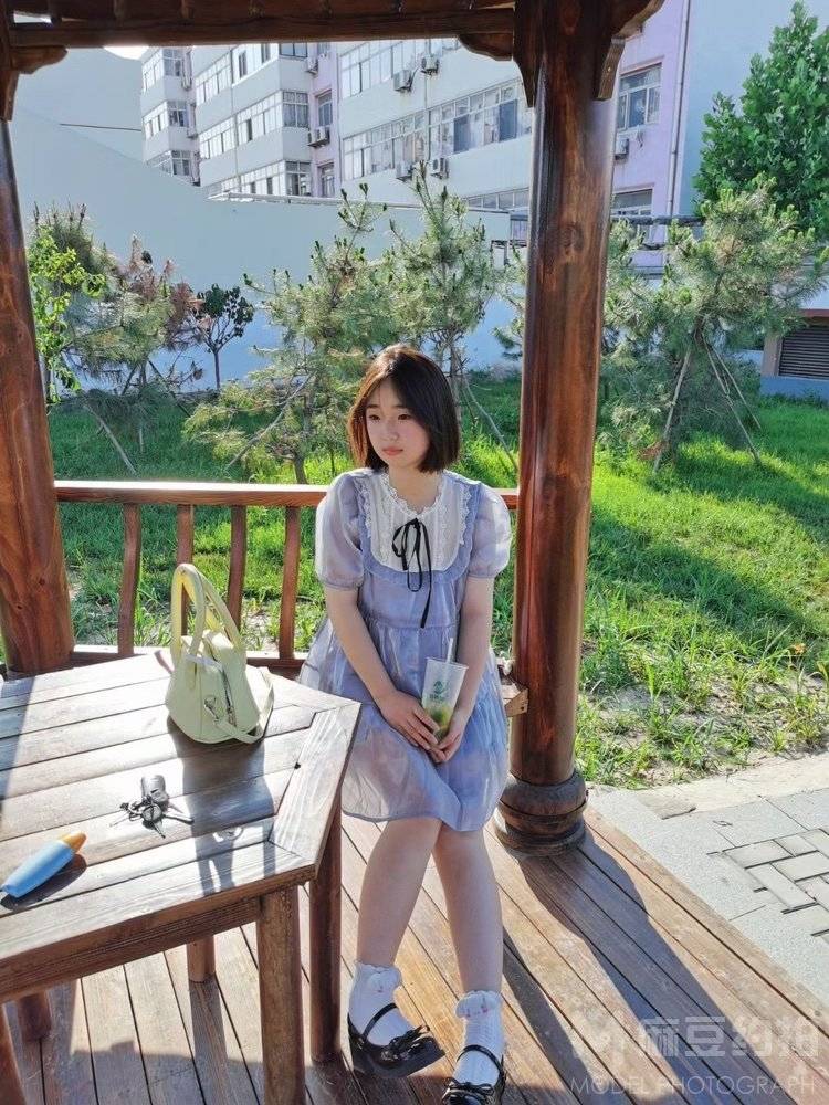 清新模特