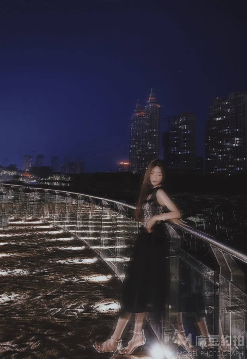 夜景模特