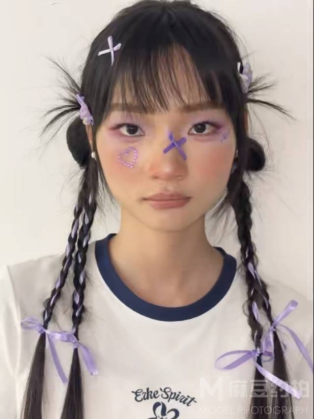 妆容模特