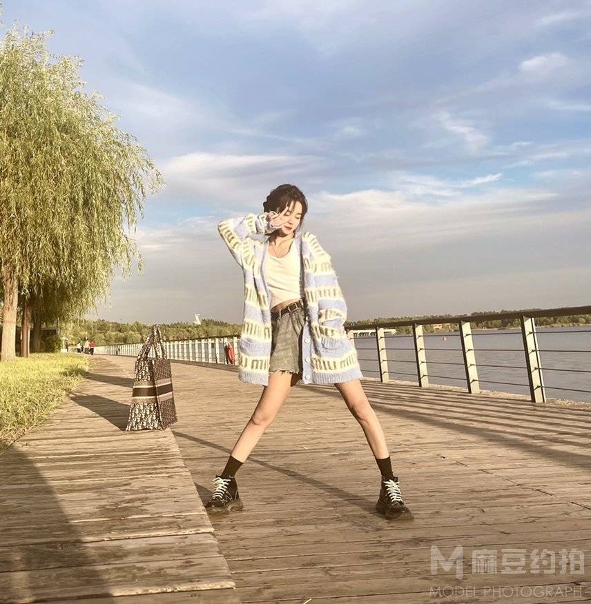 清新模特
