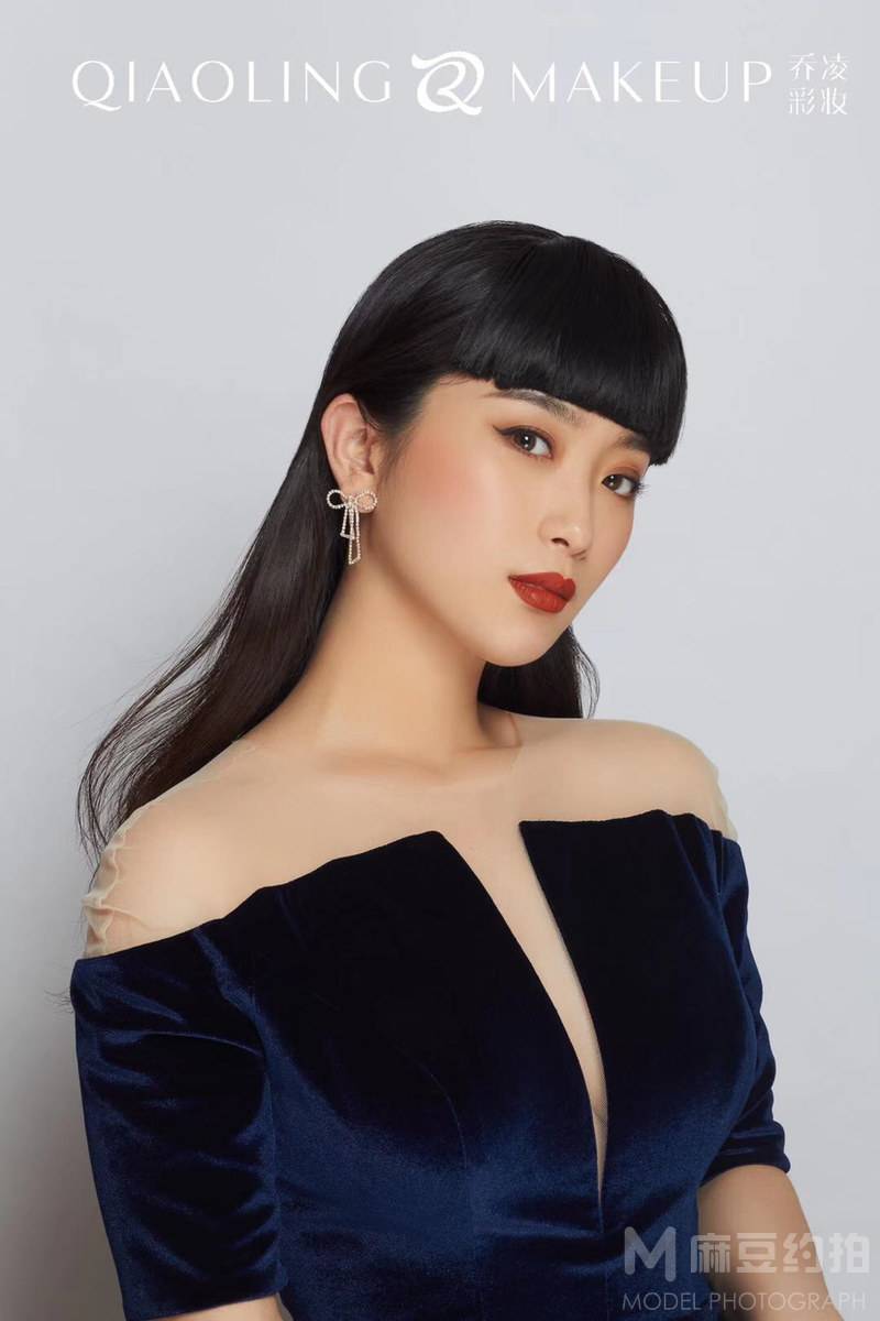 妆容模特