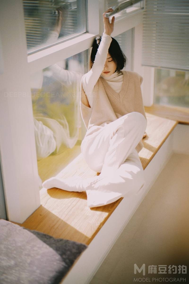 黑白模特
