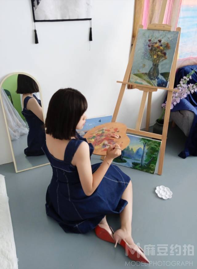 情绪模特