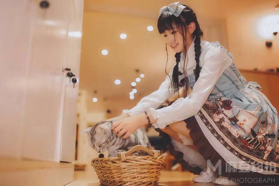 校园模特