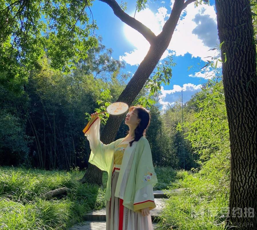 清新模特