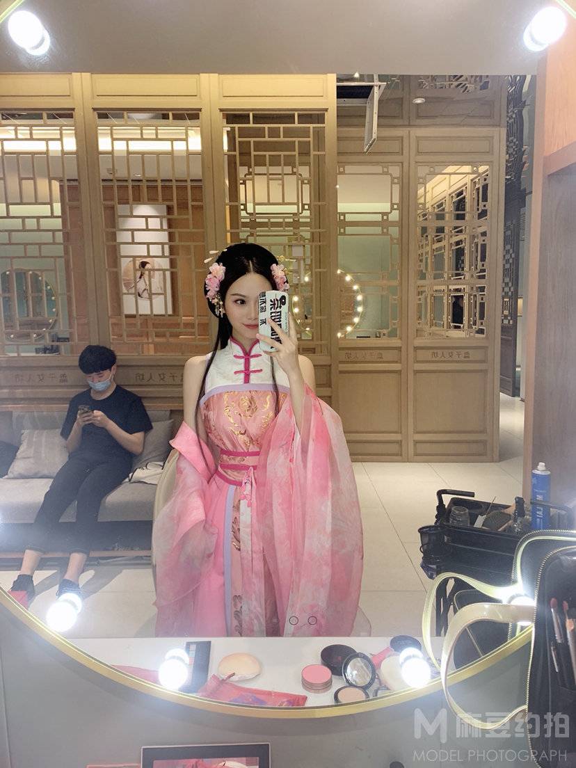 情侣模特