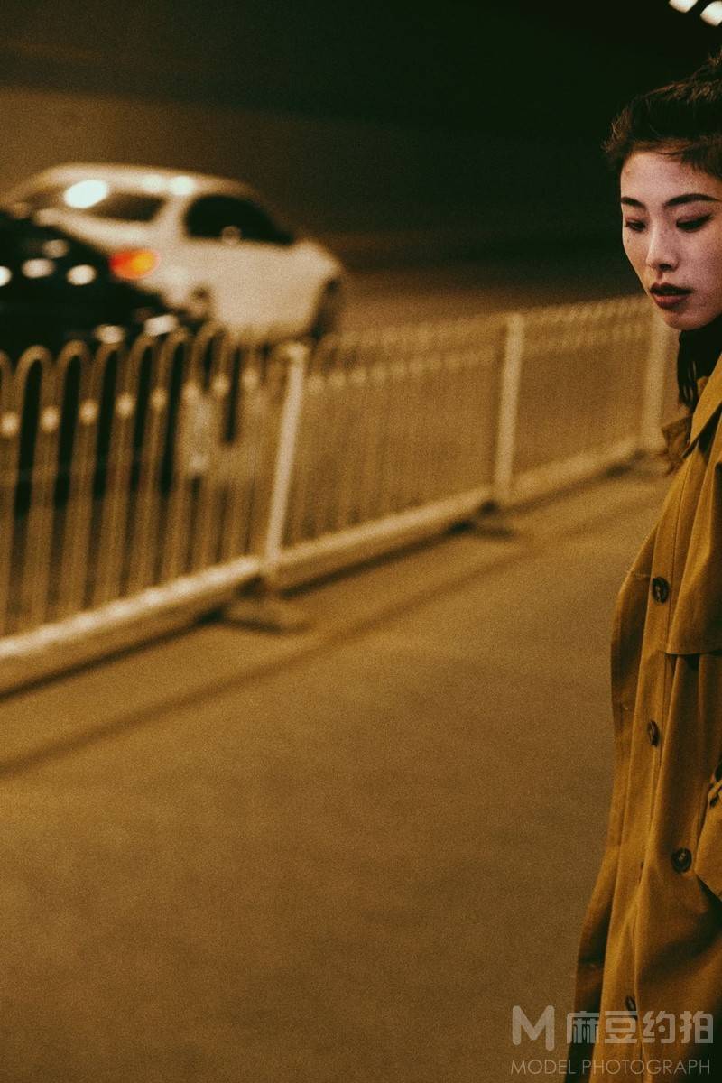 情绪模特