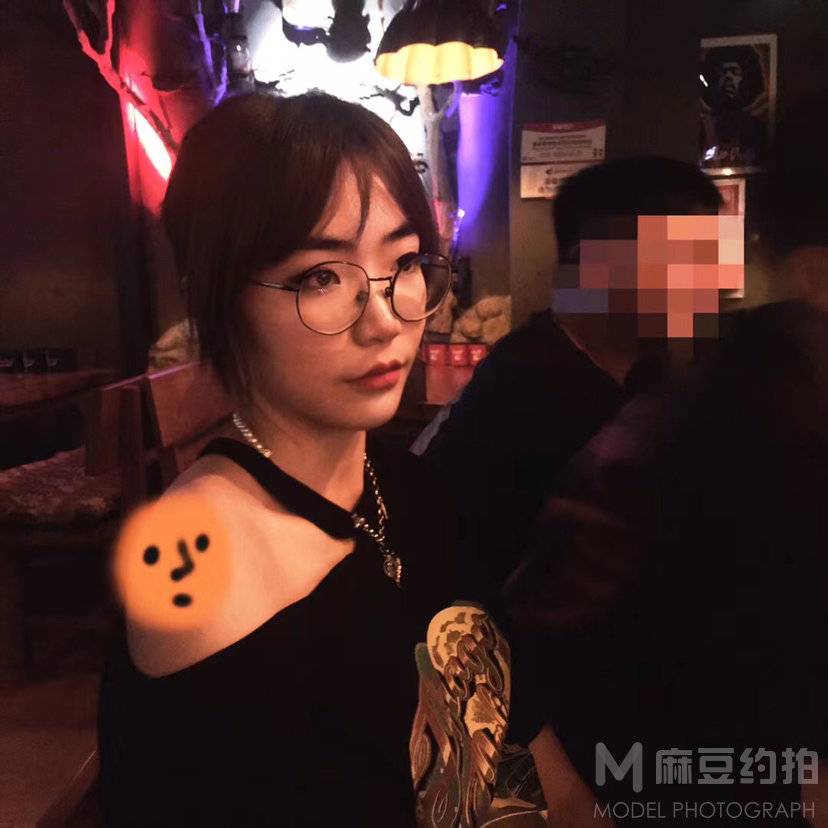 暗黑模特