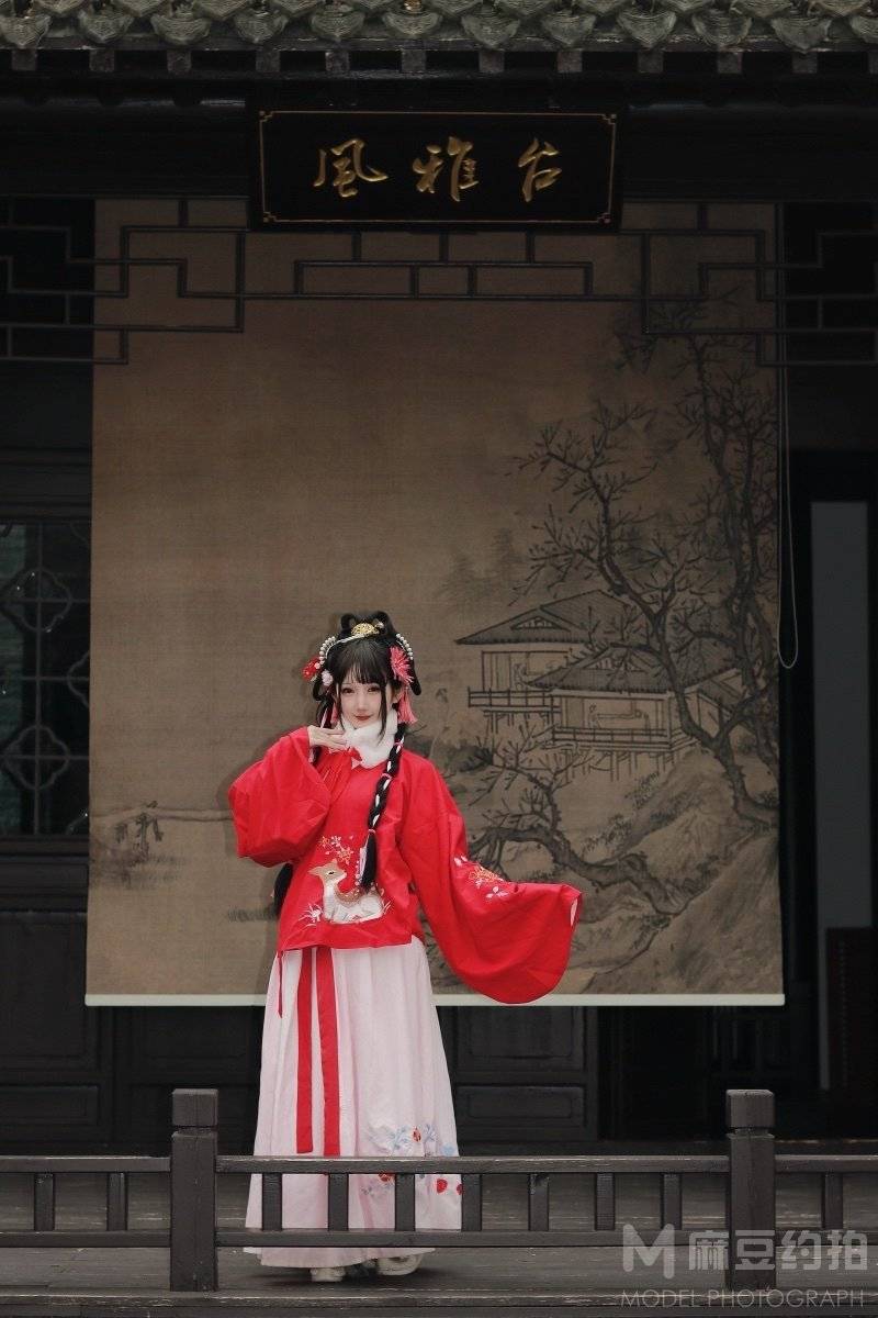 汉服模特