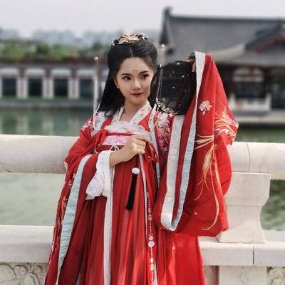 汉服模特