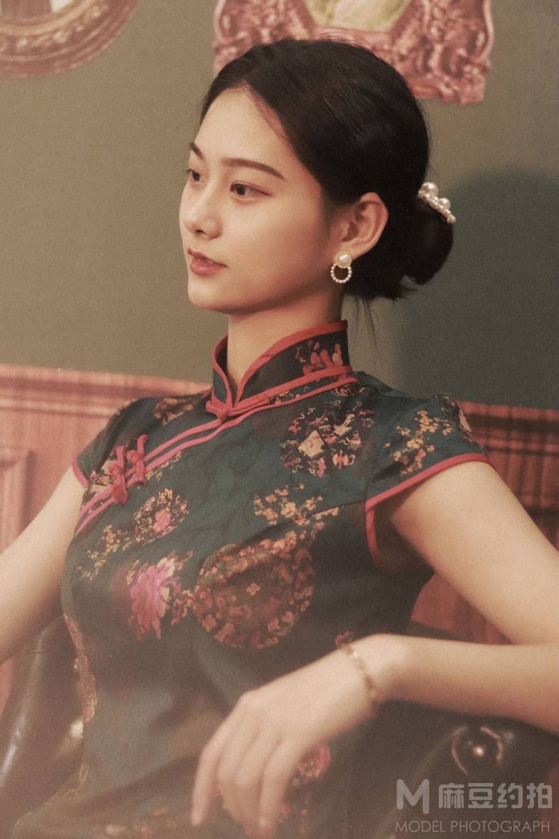 妆容模特