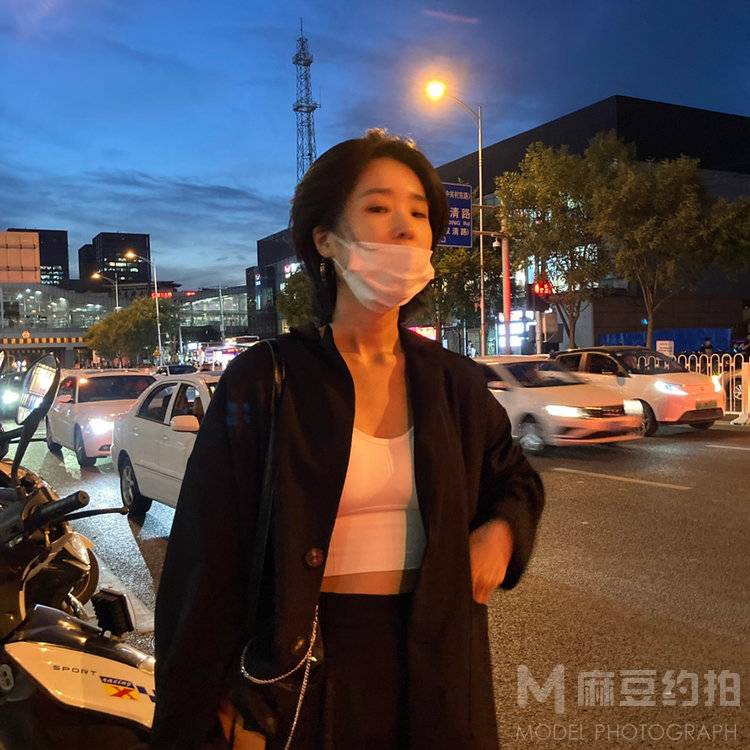 夜景模特