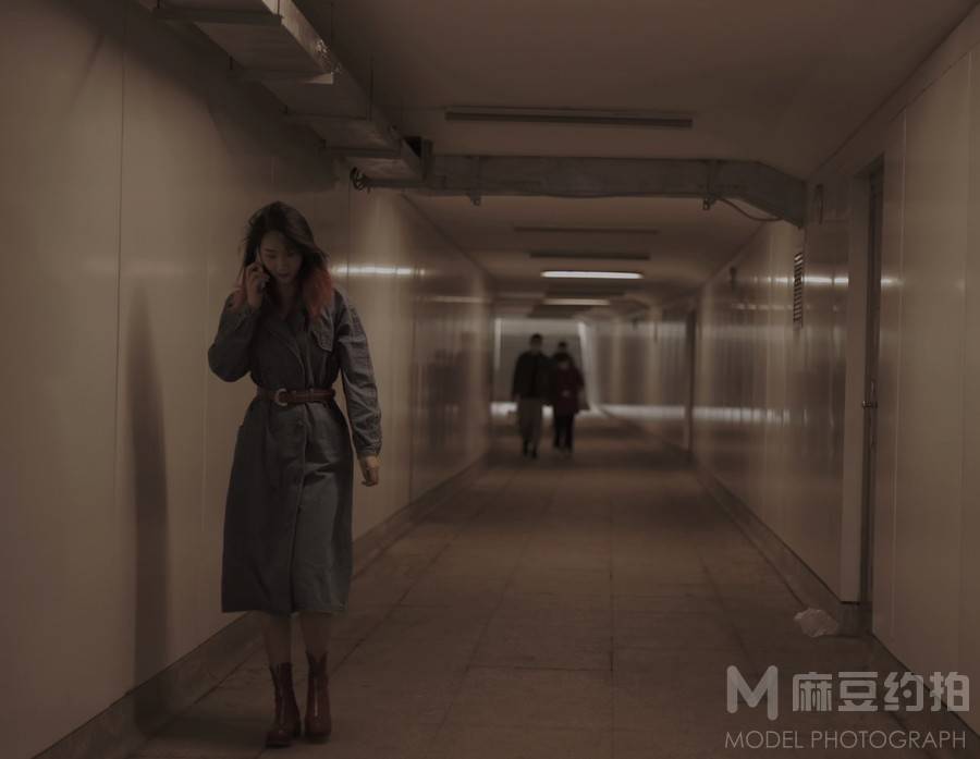 情绪模特