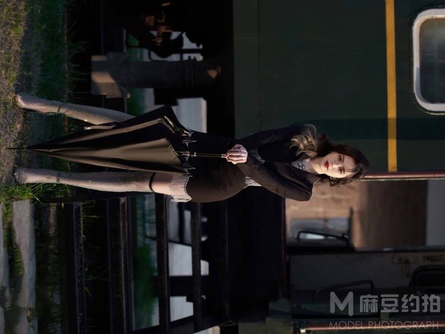 暗黑模特