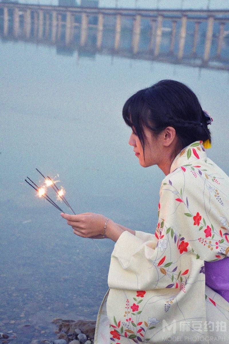 宝丽来模特