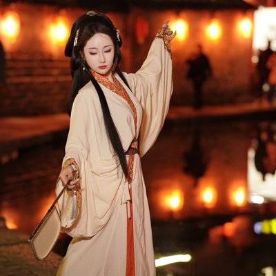 汉服模特