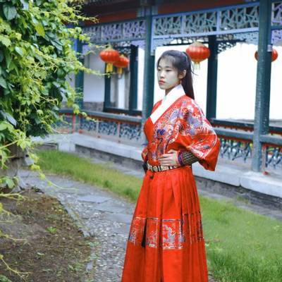 汉服模特