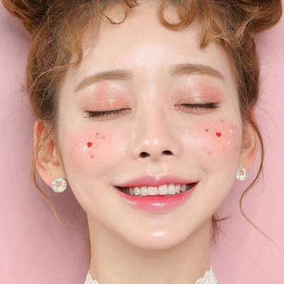 妆容模特