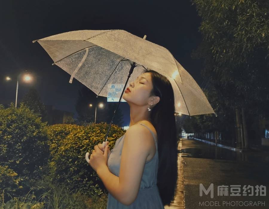 夜景模特