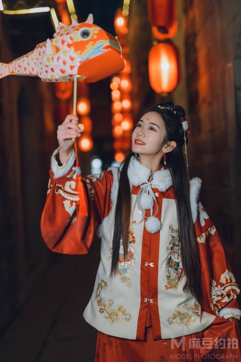 汉服模特