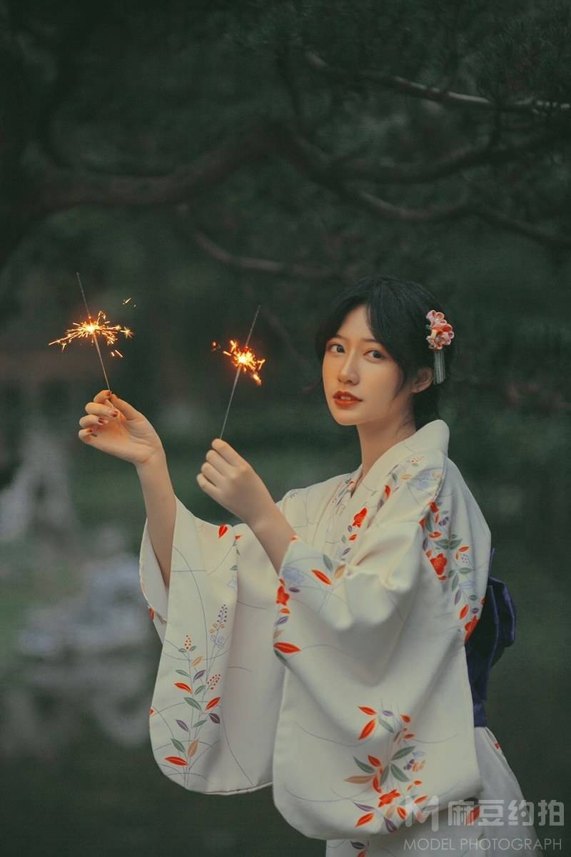 和服模特