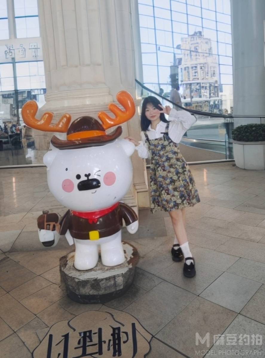 校园模特