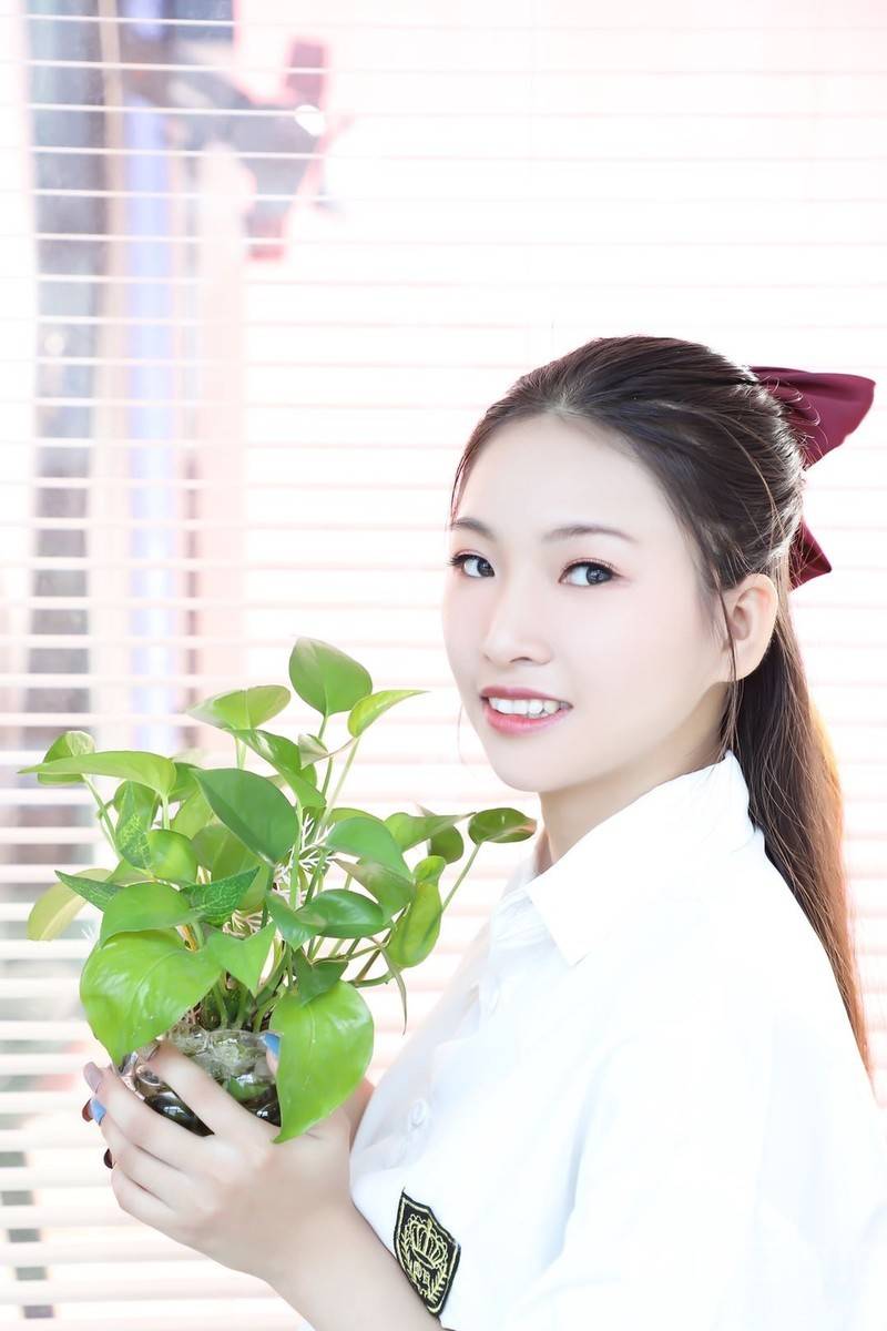校园模特