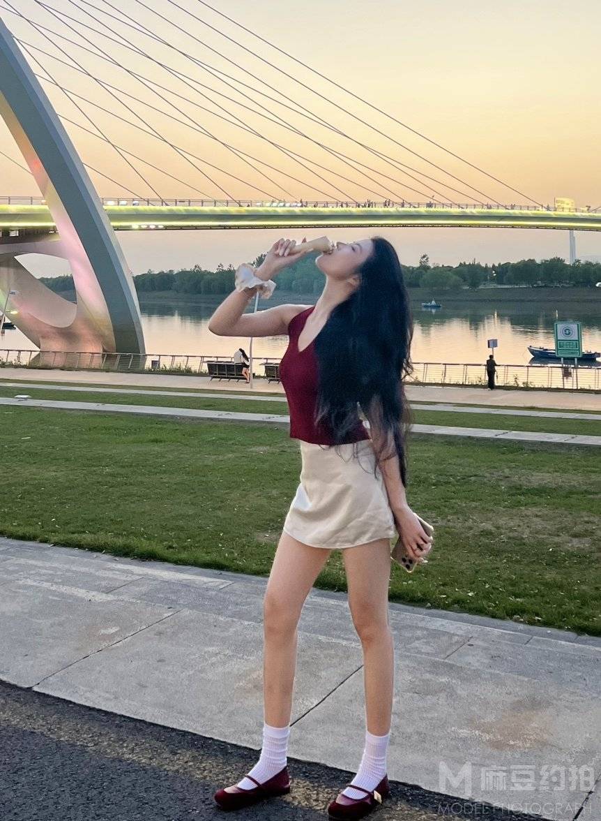 清新模特
