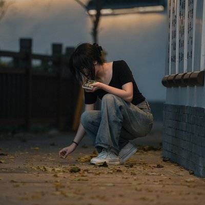 情绪模特