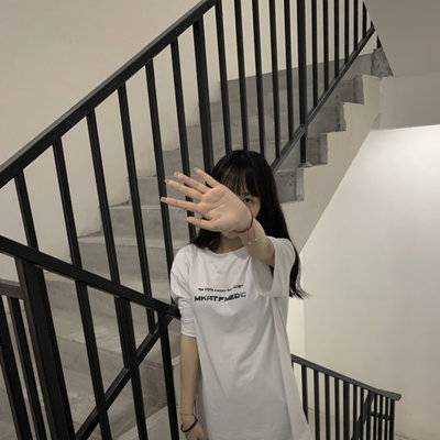 黑白模特