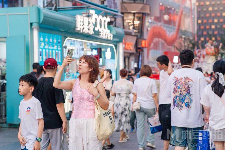 纪实模特