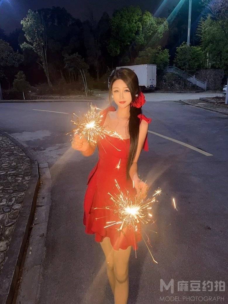 清新模特